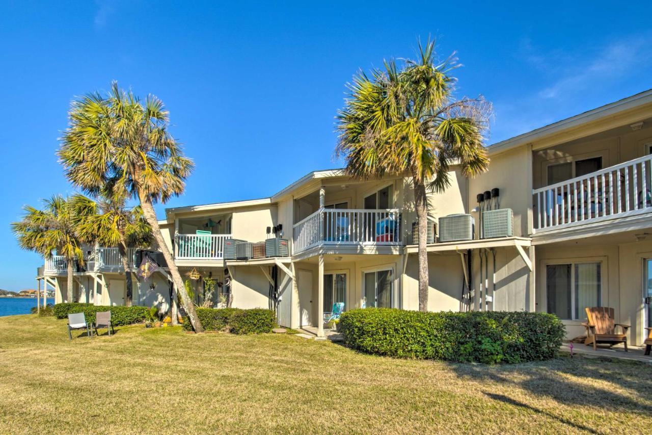 Eco-Bungalow Condo Pensacola Beach Access! Exterior photo